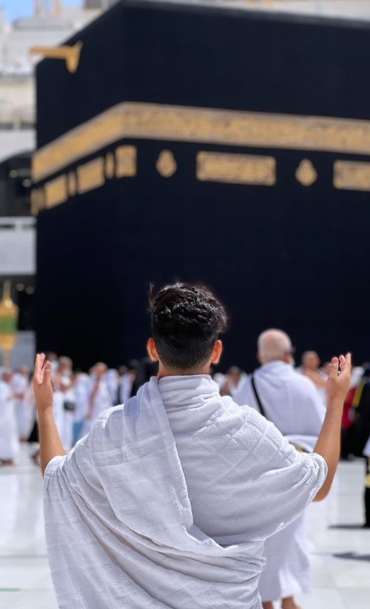 سب راستے بند ہو سکتے ہیں مگر رب کی رحمت کا راستہ کبھی بند نہیں ہو سکتا۔

#RamadanDay25