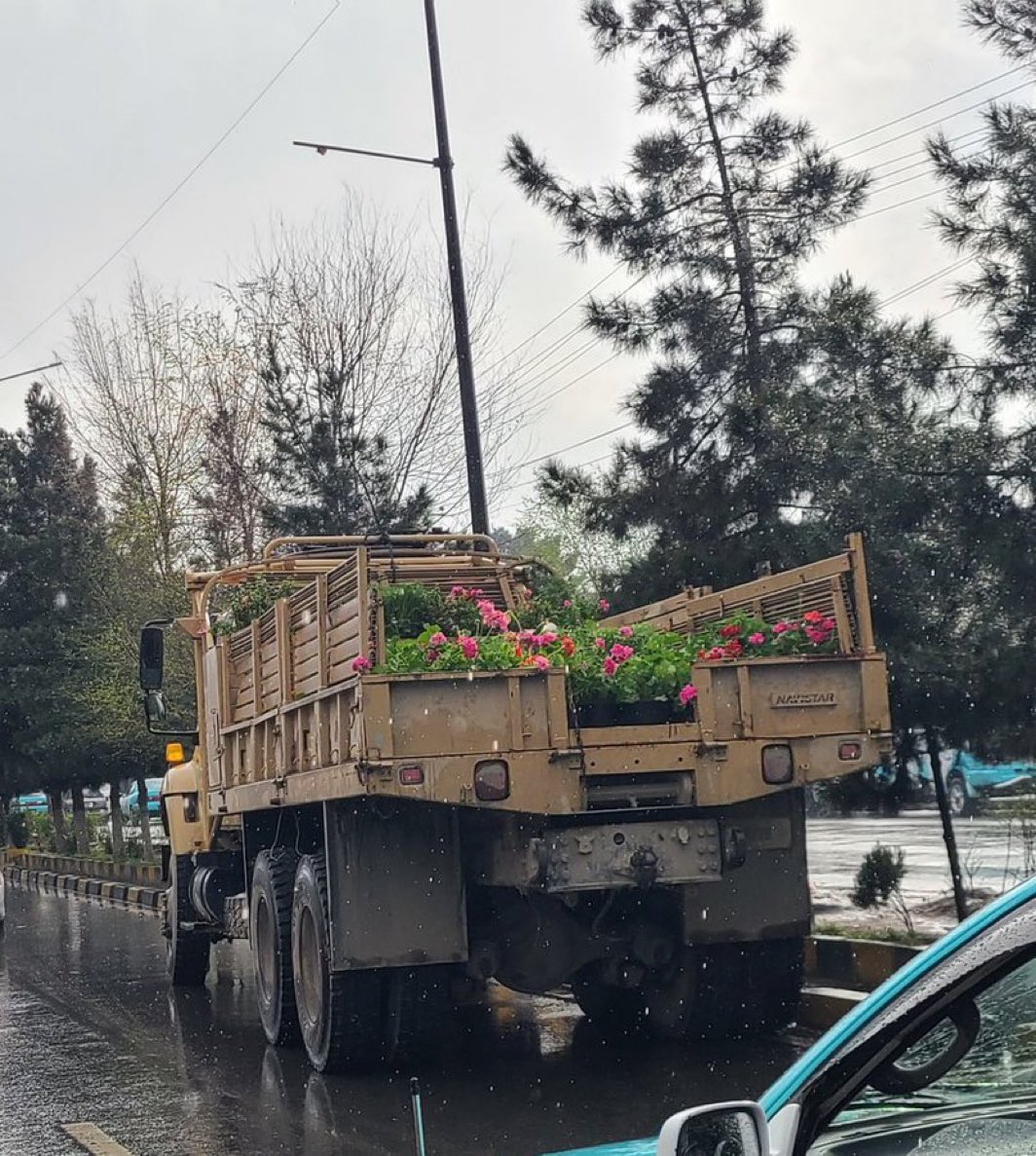 دې ته وايي امن مينه او ژوند...
د افغانستان اسلامی امارت به مني...⁦☝️⁩⁦♥️⁩
او کنه پيره...💪