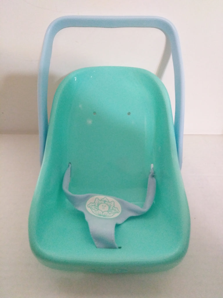 WeGotCharacter_'s tweet photo. This CPK Cabbage Patch Kids Doll Carrier Seat  will not last 
Buy it now before we sell out!  https://t.co/hnz5a1XRww https://t.co/C8NgvoRUYp
