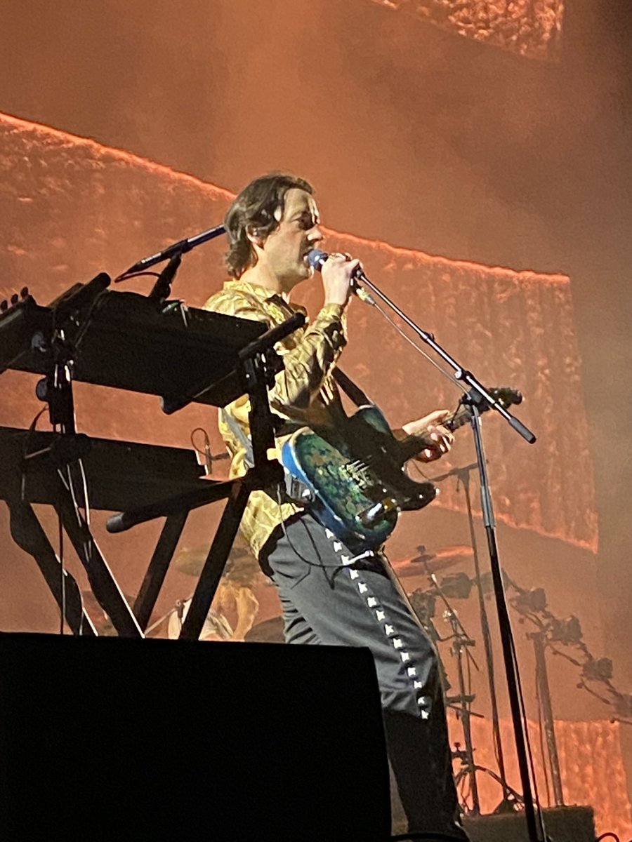honeyp2's tweet photo. @thewombats great night in Glasgow https://t.co/opWCH0QtnW
