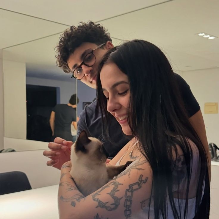 chsrry94's tweet photo. se você odeia eles eu te odeio muito mais pq o coraçãozinho deles é tão puro que eles seriam capaz de amar até um monstro feito você https://t.co/ResNCJT3EV