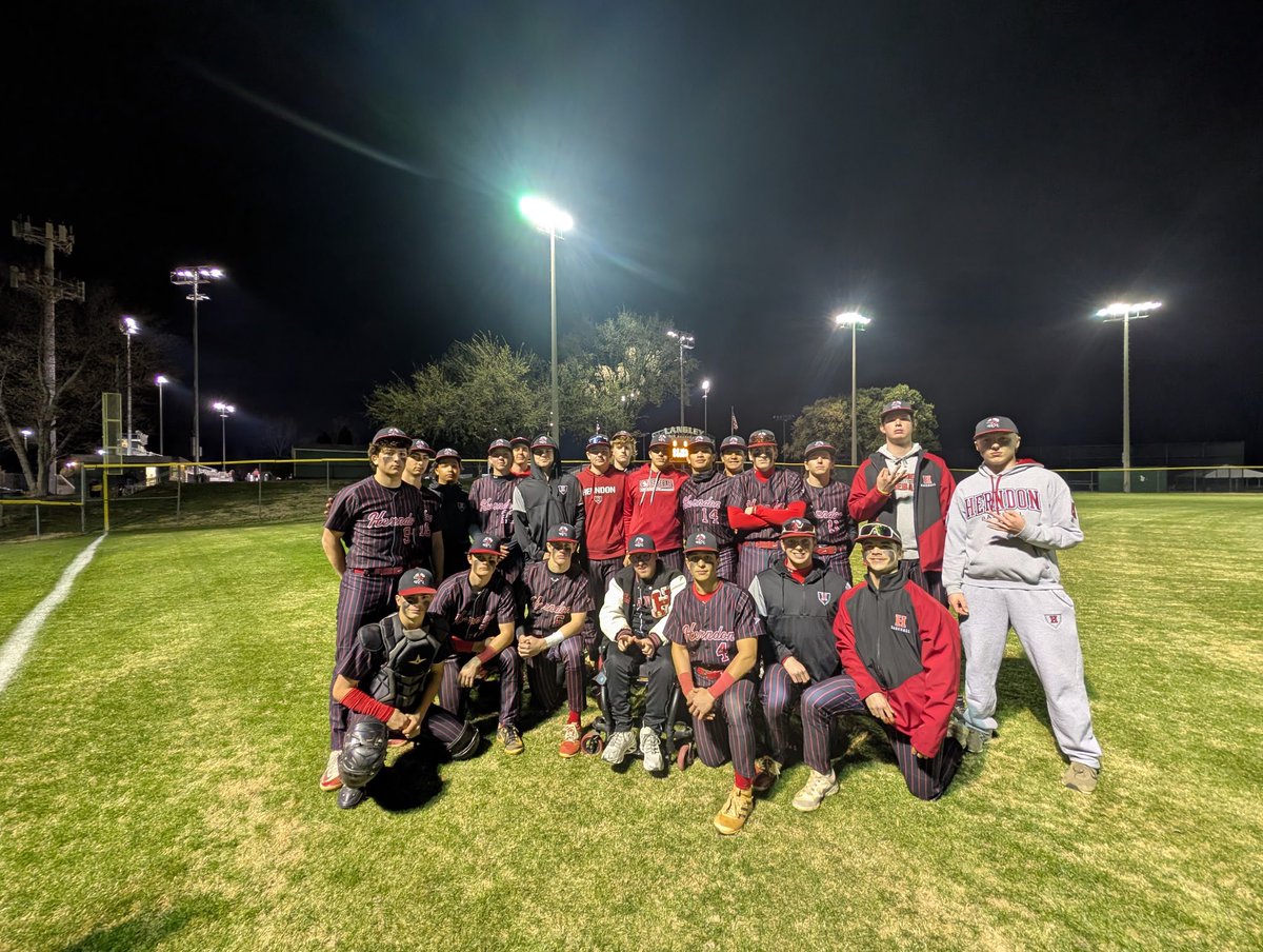 VARSITY BASEBALL FINAL:
HORNETS———3
SAXONS———-2
⚾️ 🔥