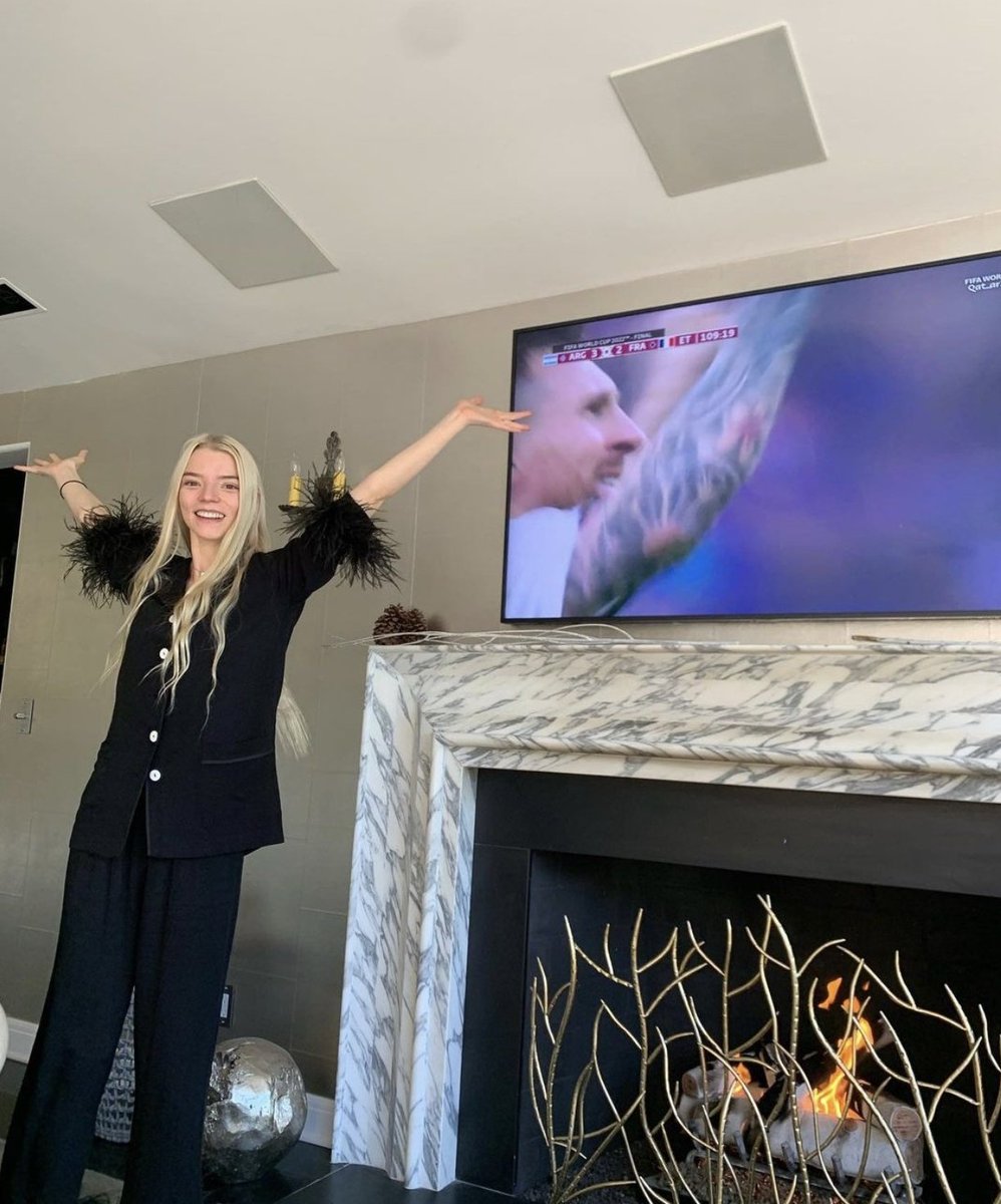 best of anya taylor-joy (@anyafolders) on Twitter photo 