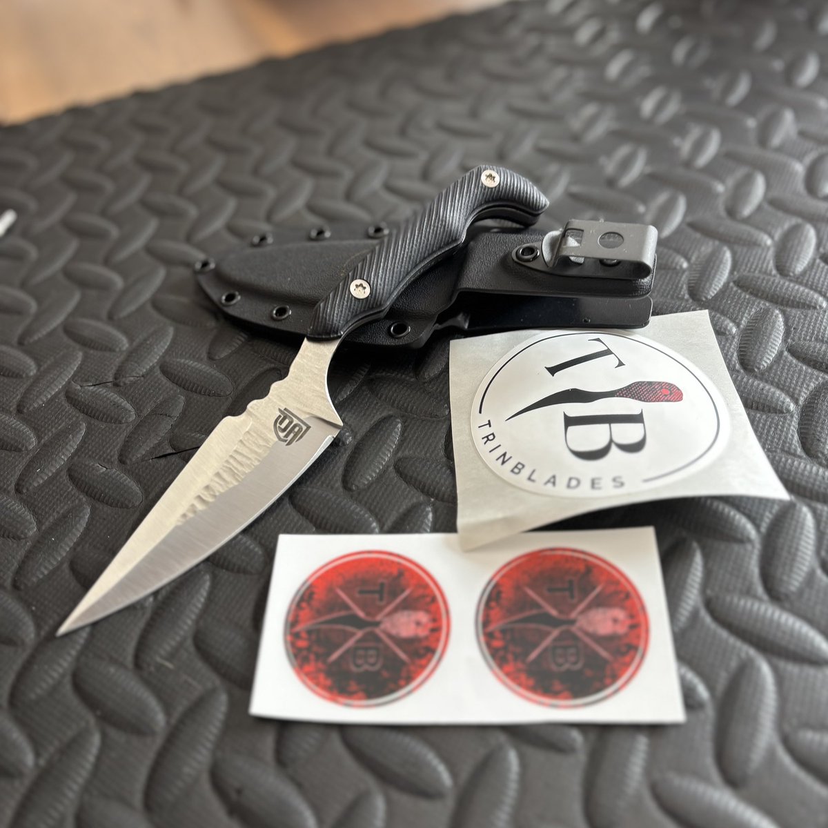 trinblades's tweet photo. Birthday D.A blade I made for my son . #trinblades #directactioncombat #edc #customknife #knifemaking https://t.co/D4StfWcnBn