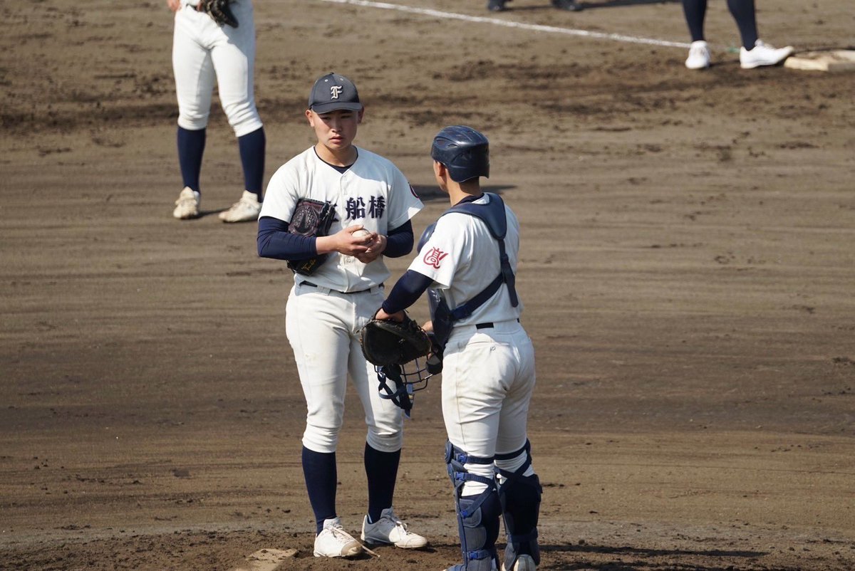 3月22日は都内強豪私立校との練習試合を行いました。投手陣は皆、最小 