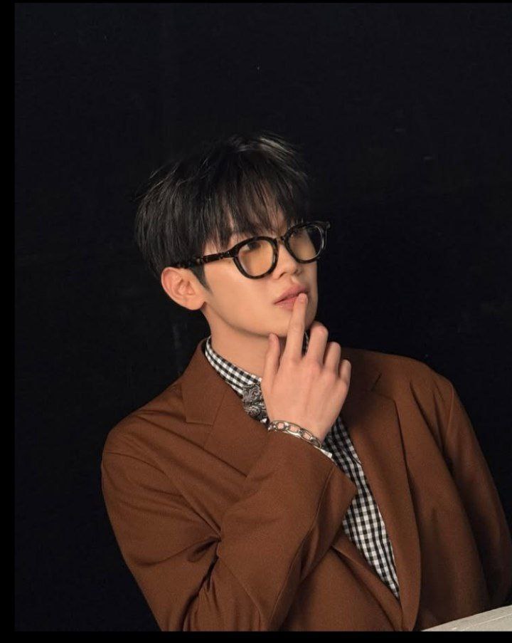 Meu nome é detetive Kim Taerae🤓