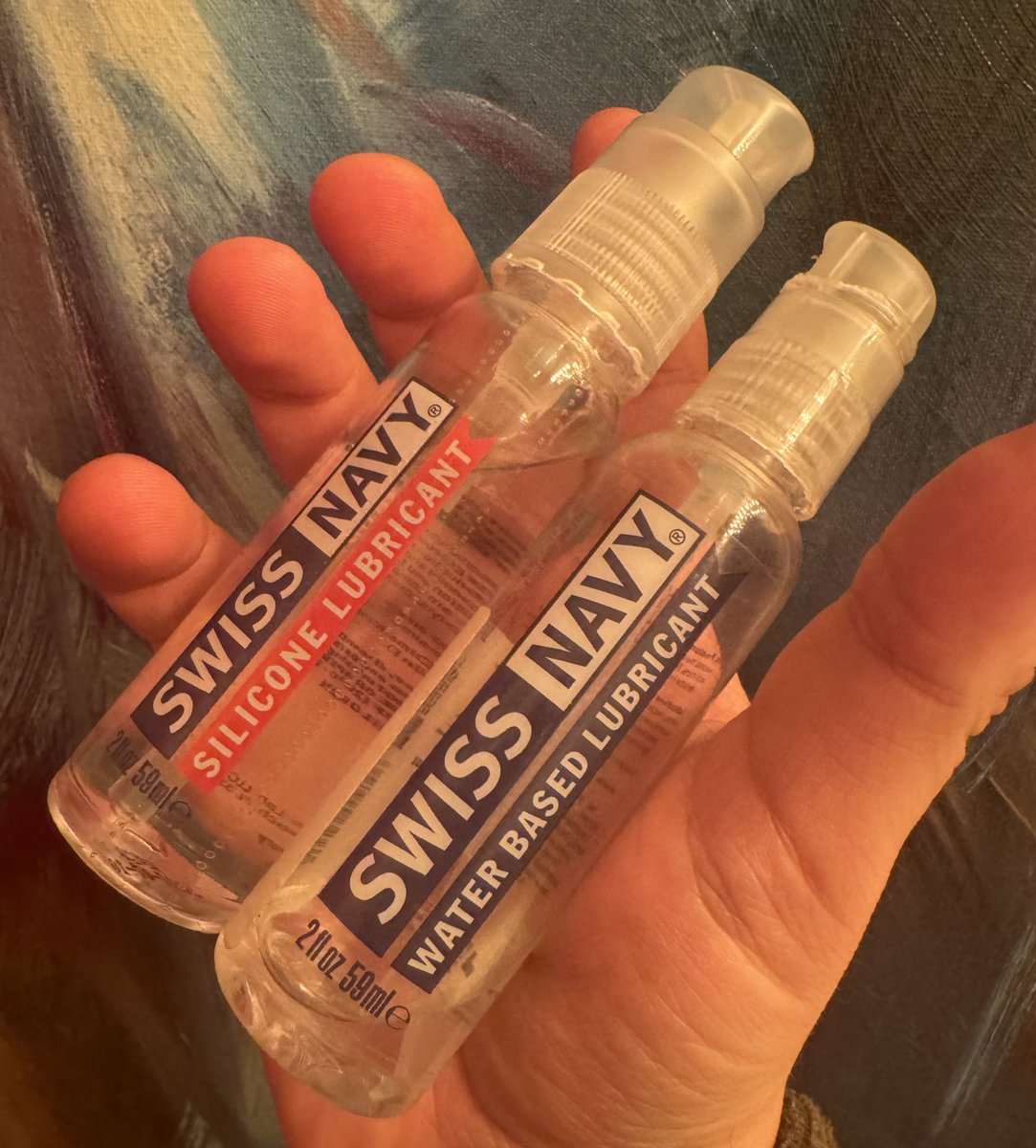 Can we once &amp; for all agree which is better? Silicone or Water based? Bc every gay has an opinion &amp; SWEARS that 1 is superior. 

Tbh Idk the difference lol but so many gays have such strong opinions &amp; will refuse the other. 

SO..

WATER or SILICONE LUBE? Sound off below 💦