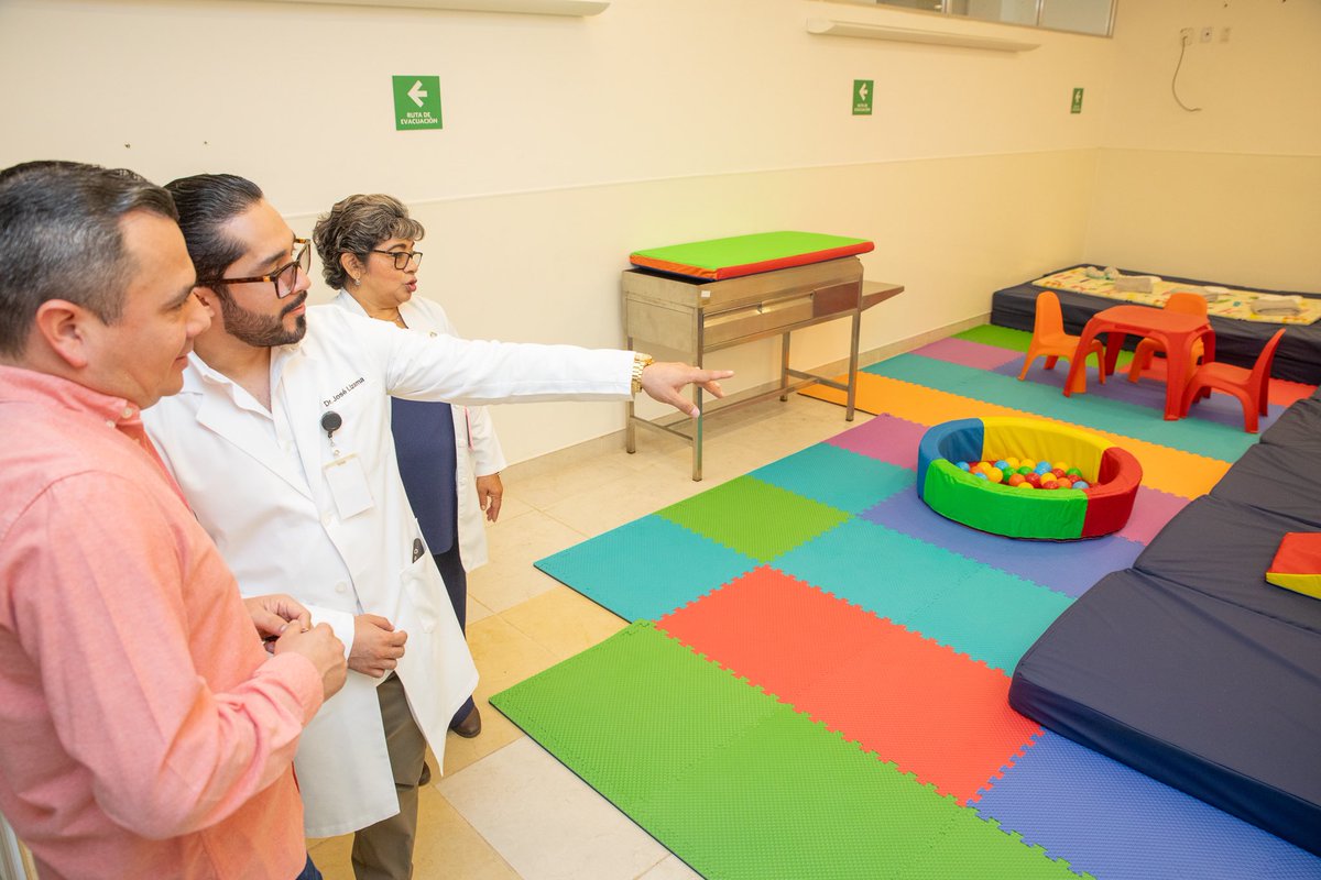 Seguridad y bienestar para el personal de salud.

Hoy instalamos la Comisión Auxiliar Mixta de Seguridad e Higiene y acudimos a la  presentación del Comité Hospitalario de Respuesta a Emergencias y Desastres en el Hospital Materno Infantil “Dra. Consuelo Vadillo Gutiérrez”.

En