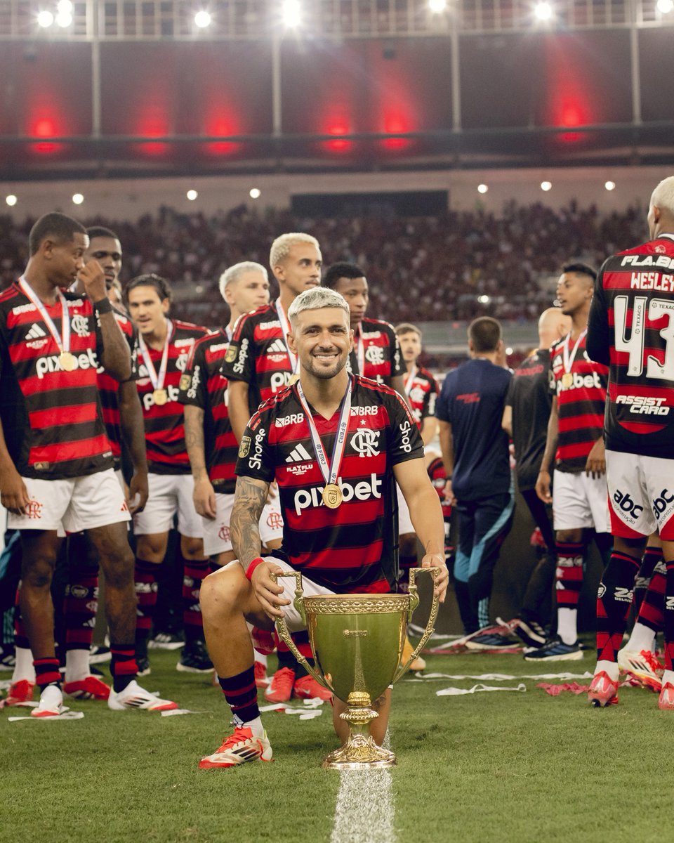 CentralFlaNacao's tweet photo. A MINHA SELEÇÃO É O FLAMENGO! https://t.co/qRwjygaTHI
