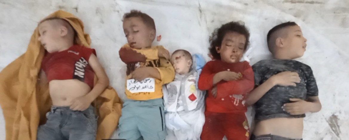 Nimet13's tweet photo. İşgalci İsrail uçakları, onları uykularında bombaladı ve sonsuza dek yaşama veda ettiler. Onlar, sınır tanımayan bir sevgiyle birleşmiş kardeşlerdi, ama hepsi bir anda şehit oldular, Gazze'nin kalbinde masumiyetlerine merhamet göstermeyen vahşi bir saldırının kurbanı oldular. https://t.co/1bjxgDTUyz