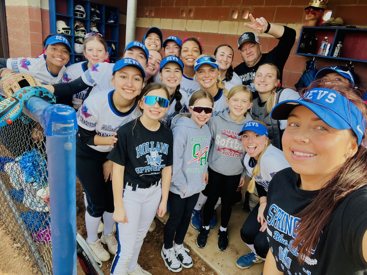 Holland Springfield with the win over Findlay 11-6 starting off 1-0 🥎

•Callee Chappetta gets her 1st WIN  
•Kenya Crowley 2-4(3RBI)
•Cam Hall 2-3(2)BB
•Nat Slavin 2-3(2RBI)
•Addy Rapp 2-3(1RBI)

Overall great TEAM win on the road getting our first league win of the season