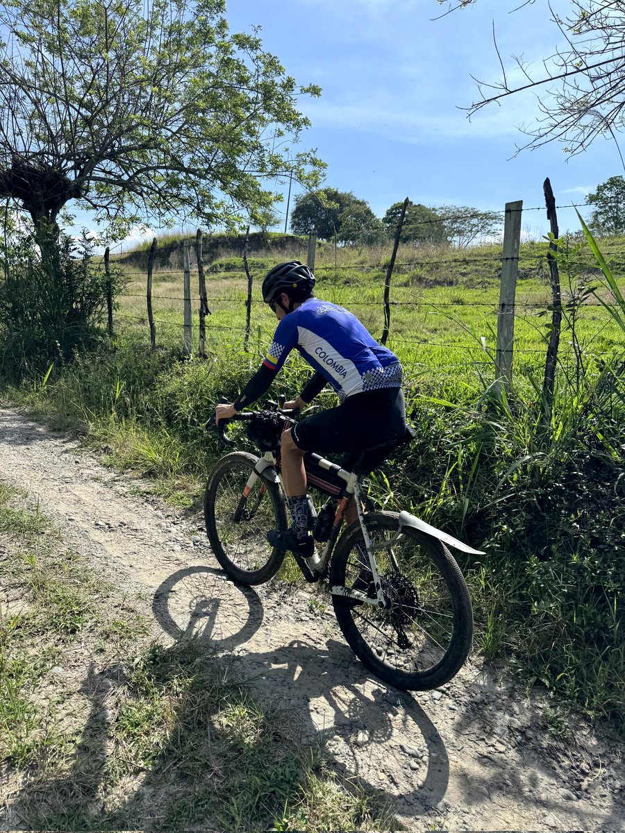 Departamento del Norte del Valle del Cauca, Colombia. Paraíso del Gravel y del MTB.
instagram.com/reel/DHmsc-HtB…

<a href="/pedaling_coffee/">Pedaling Coffee</a> ⛰️🚲🇨🇴☕