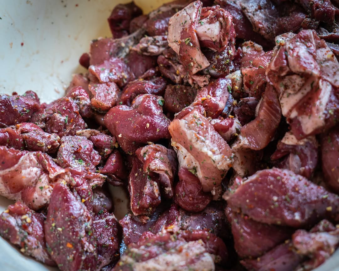 RidgeOakClub's tweet photo. Wild hog met kitchen hog this weekend—Maxi and his dad turned 9kg of meat into fresh bratwursts. First time makin’ ’em ourselves, and man… totally worth it. #WildHog #Bratwurst #HomeCooking #MeatProcessing https://t.co/TPuWubNOzC