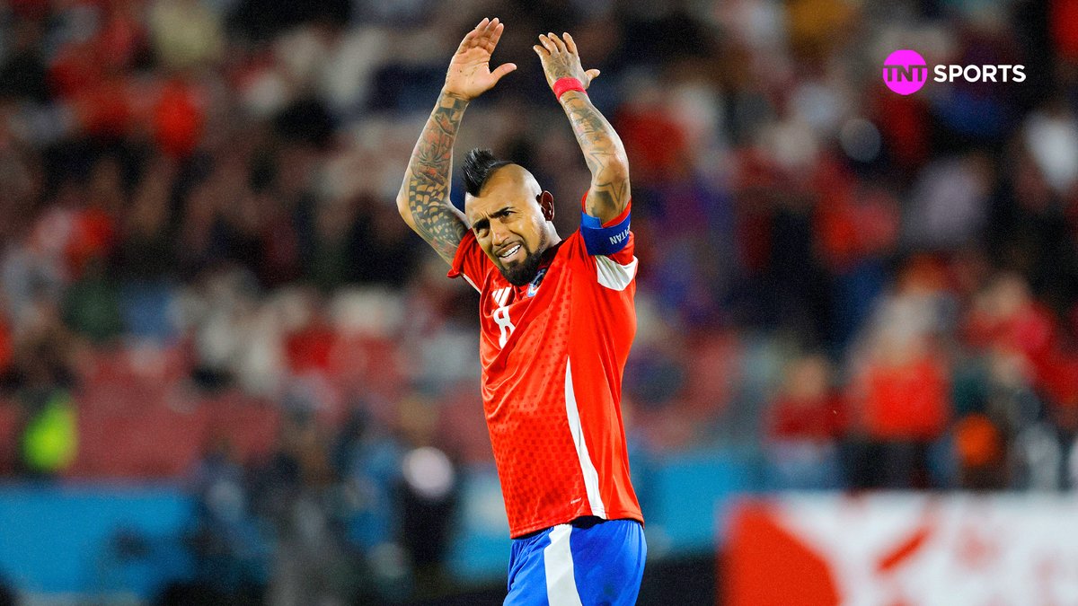TNTSportsCL's tweet photo. 😤💪⚽🇨🇱 #LaRoja empata con Ecuador y se enfoca en las cuatro finales que le quedan en las Clasificatorias

+ ACÁ 👉 https://t.co/PmuVDOys7V https://t.co/sPXLIk8P6q