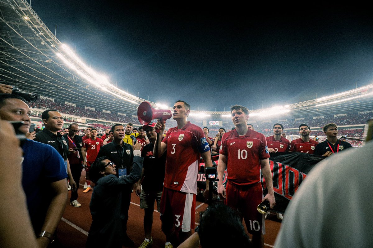 Mau sedikit pamer hasil liputan semalem Indonesia vs Bahrain

selengkapnya bisa dibaca di <a href="/okezonenews/">Okezone</a> <a href="/SINDOnews/">SINDOnews</a> <a href="/inewsdotid/">iNews.id</a> 💪🏻

#Timnas #timnasvsbahrain #timnasindonesia #KualifikasiPialaDunia