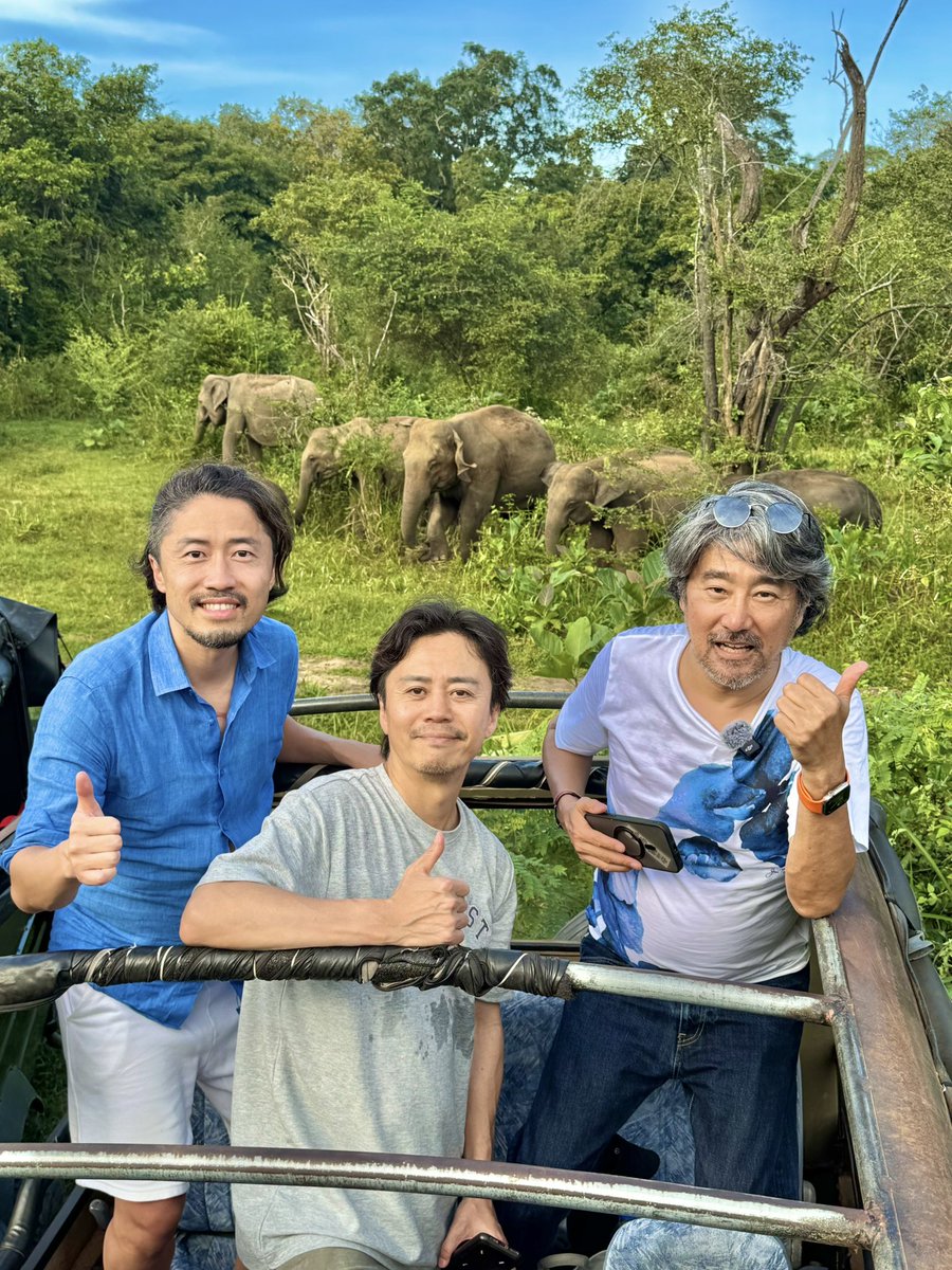 takeuchiryosuke's tweet image. 【一週間スリランカに行ってきました】

こんばんは、
「決定版 一生使える 
Amazon輸入ビジネス大全」著者の
竹内亮介です。

インドでダライ・ラマ集会、
ホーリーパーティに参加した後は、
インドの南東にある
緑豊かな島の「スリランカ」に移動しました。

15年来の仲良し友達を誘い、…