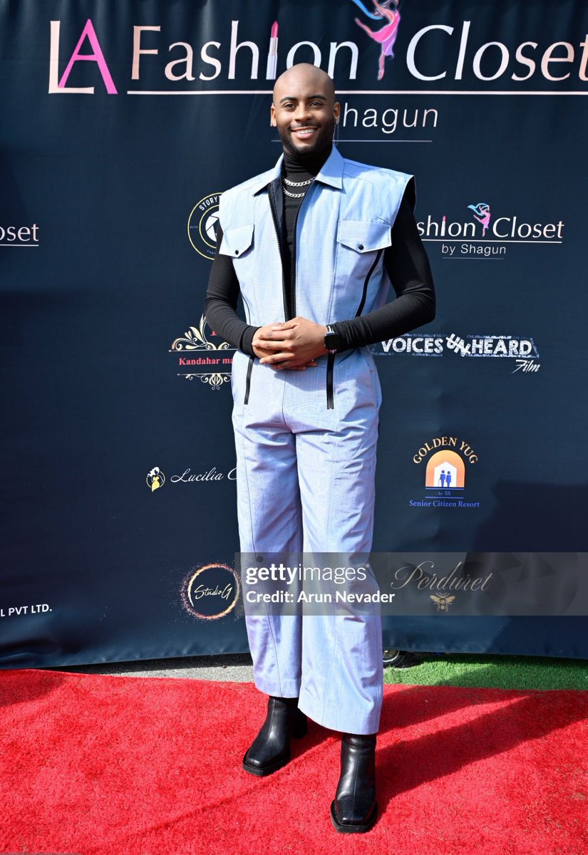 iam_dhawkins's tweet photo. LA Based Music Artist D.Hawkins photographed on the Red Carpet for the LAFW 2025. Hosted by @lafshioncloset
Custom Blue Attire by Designer: @fronzeldemarvin
Makeup Artist: @kendylblau
Photo By: @GettyImages
#dhawkins #artist #singer #songwriter #actor #damianhawkins #lafw https://t.co/6J4AzeDaYN