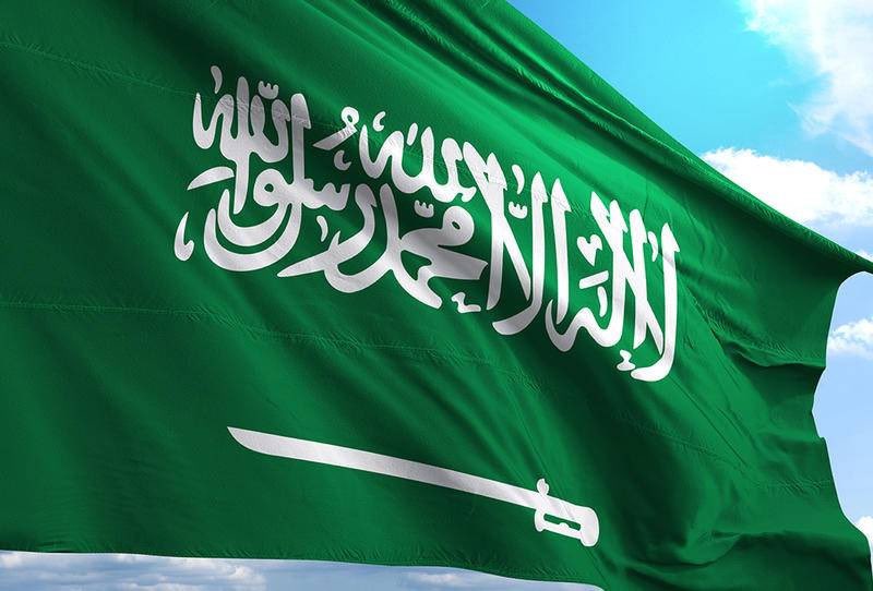 من اليوم ورايح اي طبيب ماهو سعودي بسحب عليه وابحث عن سعودي متمكن في نفس التخصص ، وعيالنا فيهم الخير والبركة ، منها اثق فيه ومنها دعم لاقتصاد وابناء الوطن 💚🇸🇦

#نطالب_بالقبض_على_الفسيخى_محمد_صبحى
 #دكتور_مصري_يتحرش_بطفل