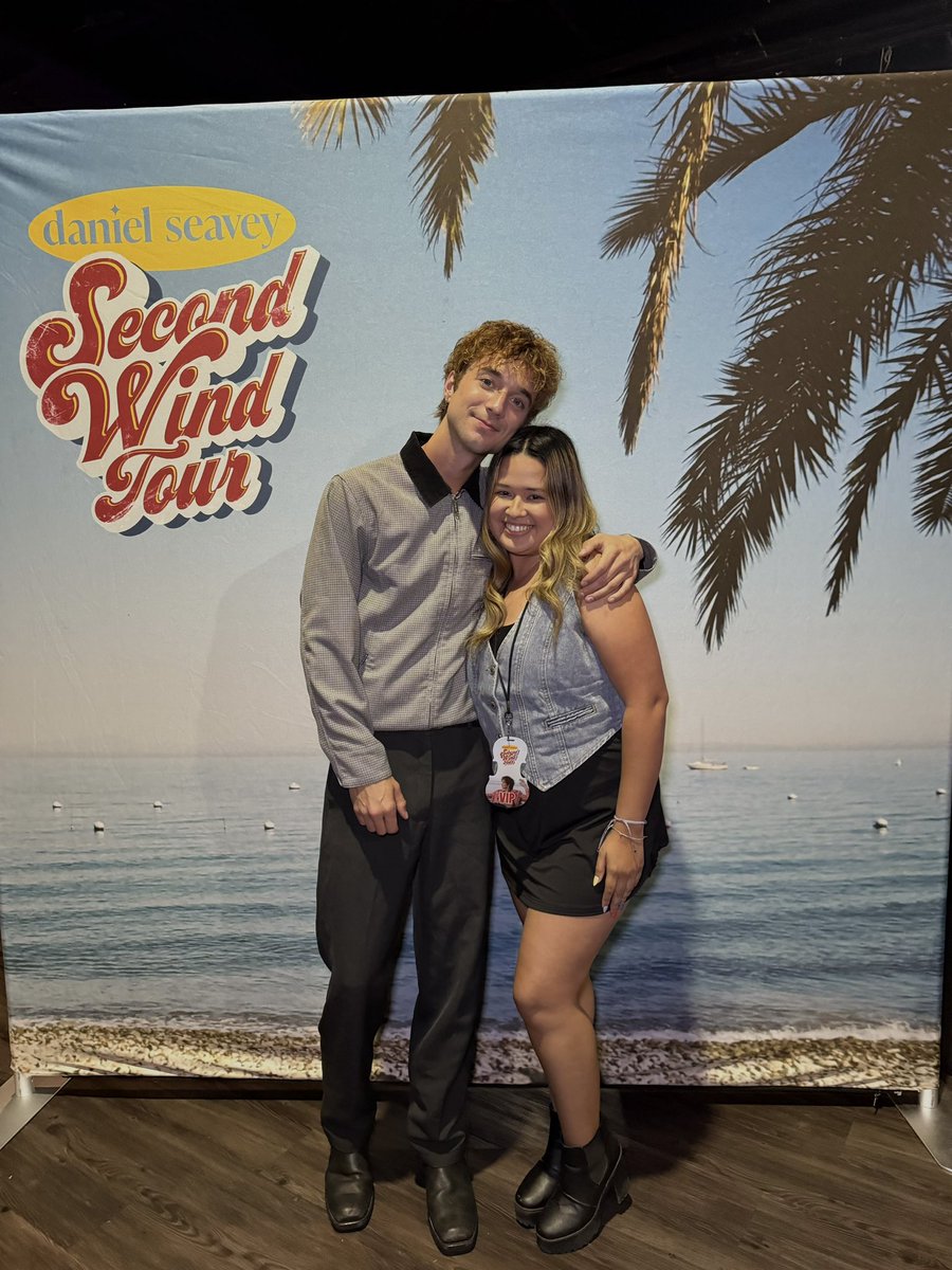 ISTILLDOSEAVEY's tweet photo. hi bestie @SeaveyDaniel https://t.co/yP2SItpXCB