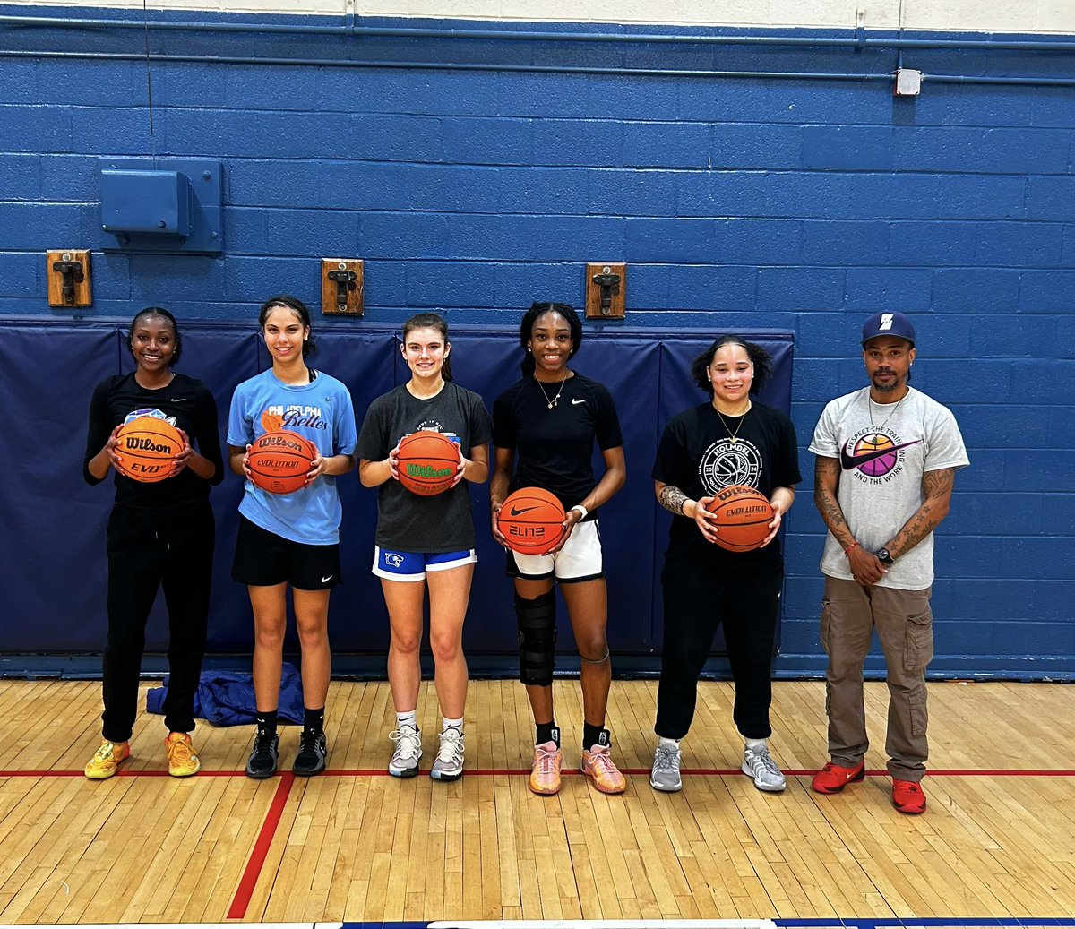 Andre Dabney (@drethetrainer5) on Twitter photo Talent in the Gym tonight <a href="/leah_crosby2025/">Leah Crosby</a> <a href="/emani_resto/">Emani Resto</a> <a href="/TristaWhitney07/">Trista Whitney</a> <a href="/ardenalvarez25/">Arden Alvarez</a> <a href="/SaraeCB2027/">Sarae Croley-Battle</a> Talent in the Gym tonight <a href="/leah_crosby2025/">Leah Crosby</a> <a href="/emani_resto/">Emani Resto</a> <a href="/TristaWhitney07/">Trista Whitney</a> <a href="/ardenalvarez25/">Arden Alvarez</a> <a href="/SaraeCB2027/">Sarae Croley-Battle</a>