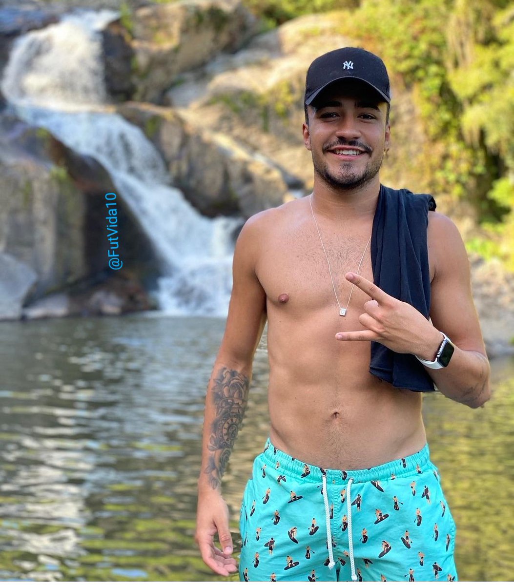 FutVida10's tweet photo. O lateral Heitor é muito fofo.
🤤🤤🤤😀😀😀
#Futebol #Football #Soccer #HeitorFV #Gostoso #Lindo #Portimonense #Fofo #Safado https://t.co/SlvDlUppTo