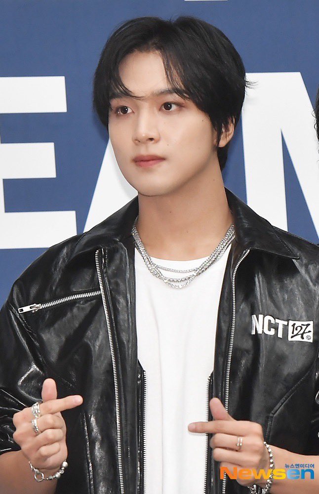 NCT แฮชานบริจาคเงิน 50 ล้านวอนเพื่อช่วยเหลือเหตุการณ์ไฟป่าที่ยองนัม

แฮชานกล่าวว่า "หลังได้ยินข่าว ผมก็อยากเป็นส่วนเล็กๆ ที่ได้ช่วยเหลือคนที่ประสบภัยจากไฟป่า ผมหวังว่าเหล่าคนที่อยู่ในพื้นที่ที่ได้รับความเสียหายจะกลับมาใช้ชีวิตปกติได้อย่างรวดเร็วครับ"

#HAECHAN #해찬 #NCT127