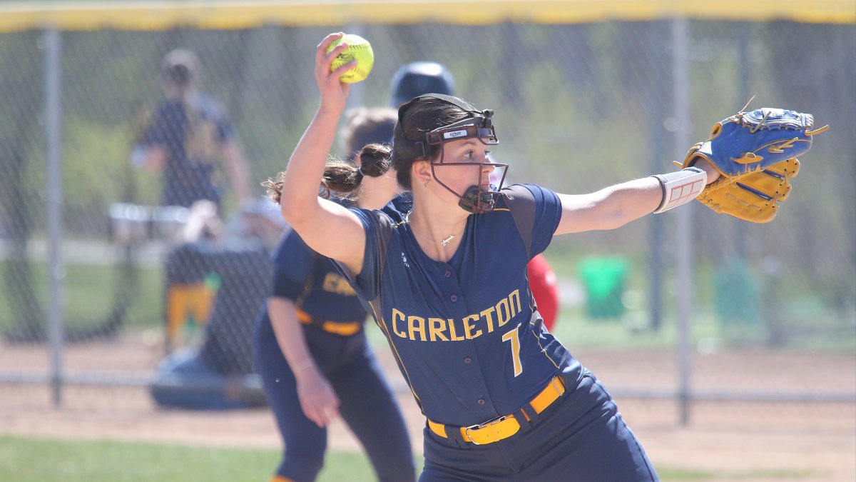 After dropping the opener at California Lutheran 10-1 (5 inn.), Carleton Softball bounced back and earned a split with a 6-0 win behind Sydney Trentman's 2-hitter. 
Recap: ow.ly/y3WX50VoCwy
#HailTheMaizeAndBlue
#d3sb
📸: Ryan Coleman, <a href="/d3photography/">d3photography.com</a>