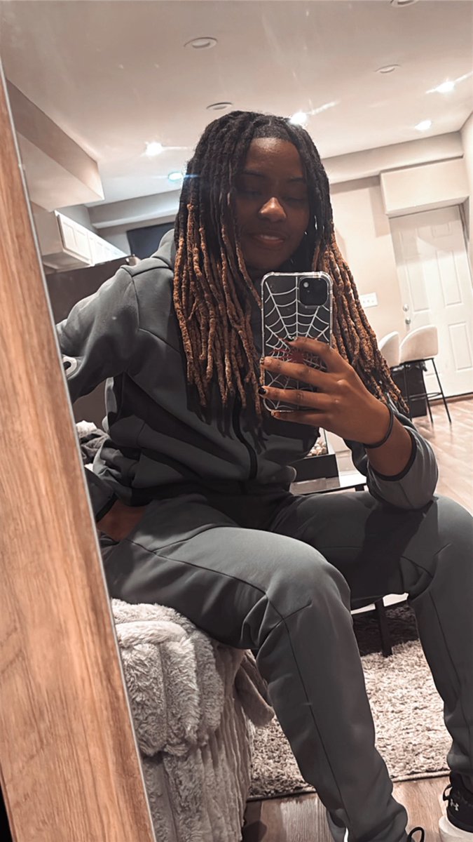 _CB2_'s tweet image. Been awhile 😌