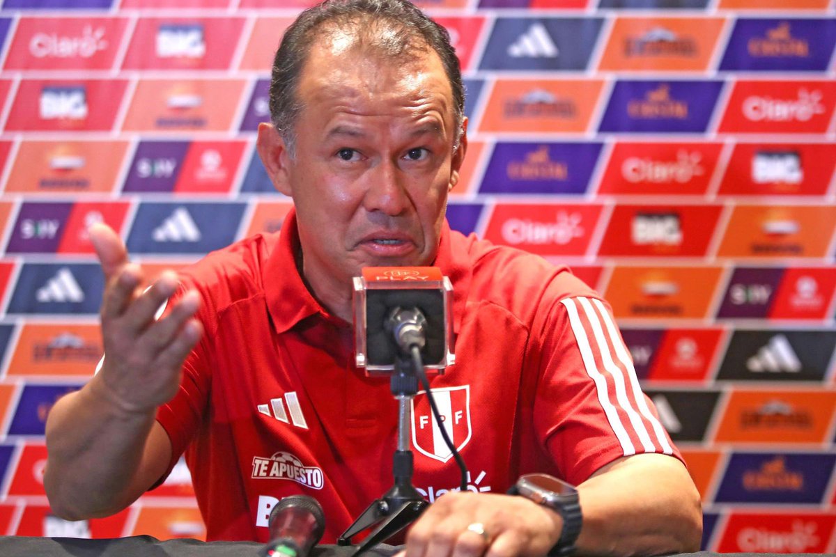 Estos son huevones que en 12 fecha convocaban solo CABROS y nos pusieron en el último lugar de la tabla. Ahora quieren que en 2 fechas los Aliancistas arreglen todas su cagadas.

Los CABROS nos eliminaron para Qatar en el Repechaje y ahora para Estados Unidos.