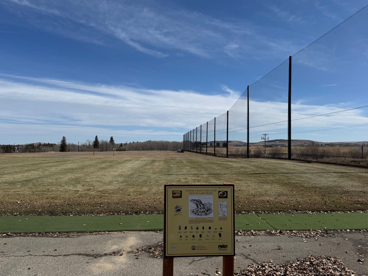 TurnerValleyGC's tweet image. We're excited to welcome back our driving range this year, the netting went up last week and it looks great!

We hope to have it open during the first couple of weeks of April but stay tuned as it's always weather permitting in the Foothills of Alberta!

#ItsAlmostTime #GolfTime