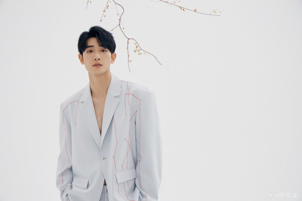 e7🏎️🏁🐯🦈☁️ tweet media