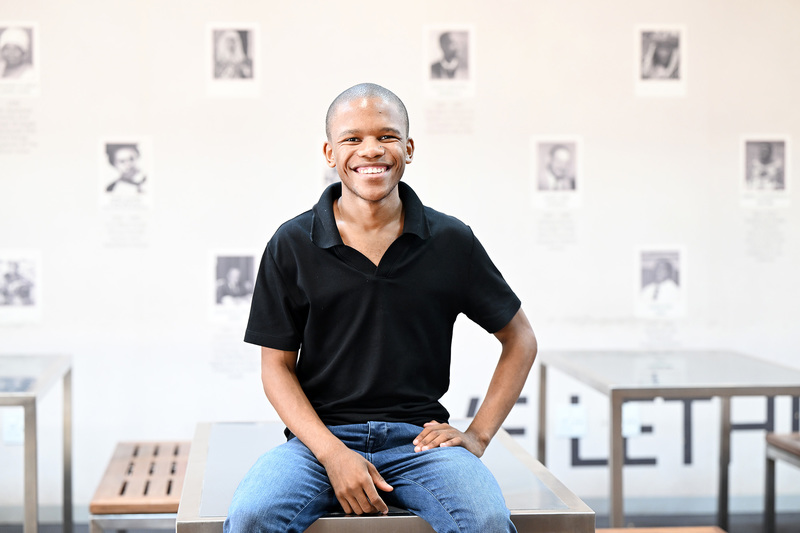 Highlighting the hard-earned accolades of 2024 NI hons student, Simamkele Bongo. Looking forward to the, no doubt, inspired contributions he will make to computational neuroscience in his future MSc in the Raimondo Lab! Well done Simamkele! tinyurl.com/4akdtd5h