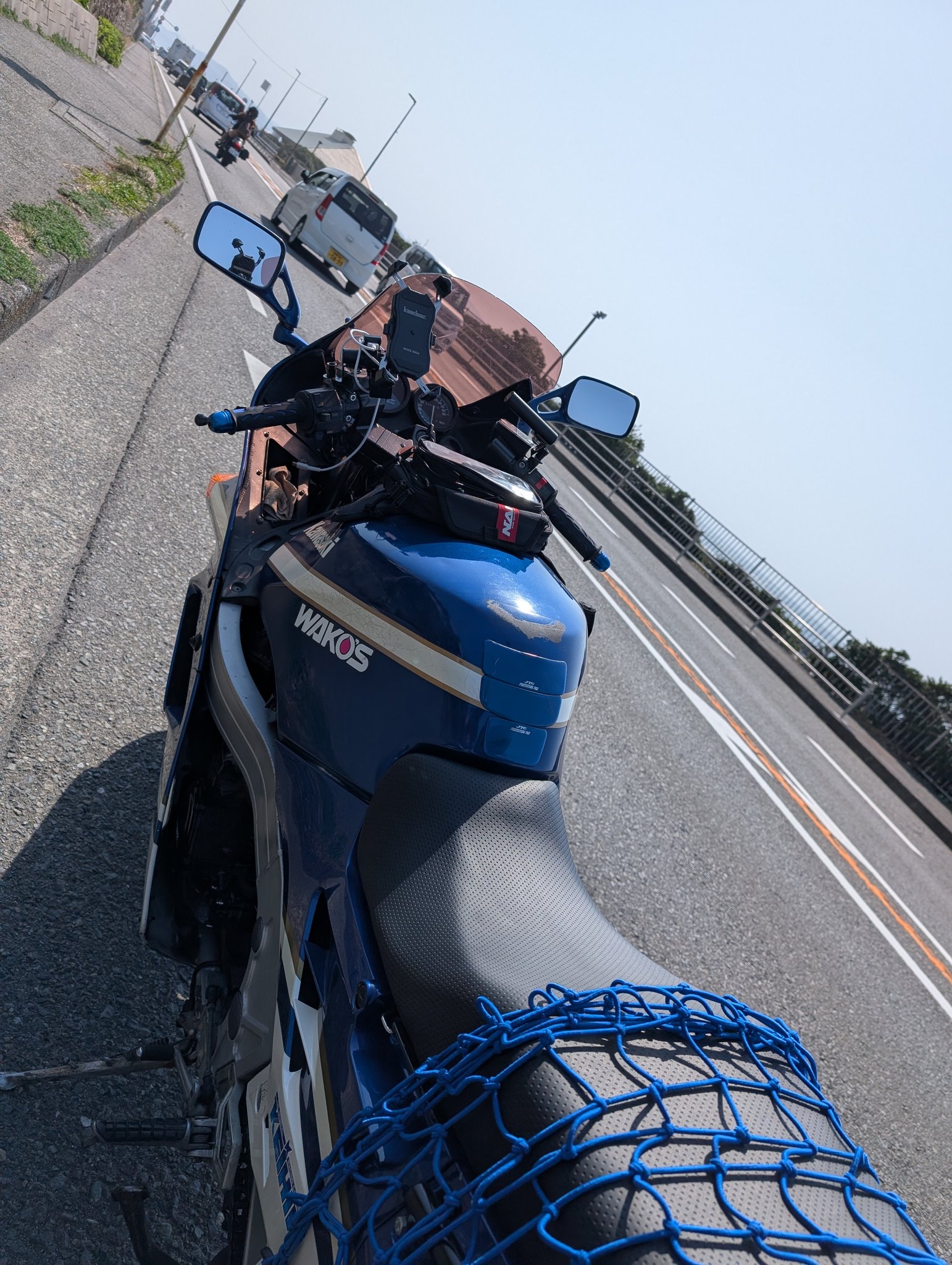 ペカペカ☆ SVカゴペンダントPN-2007Z CZ1ケ Honeycomb&Bee|商品紹介｜株式