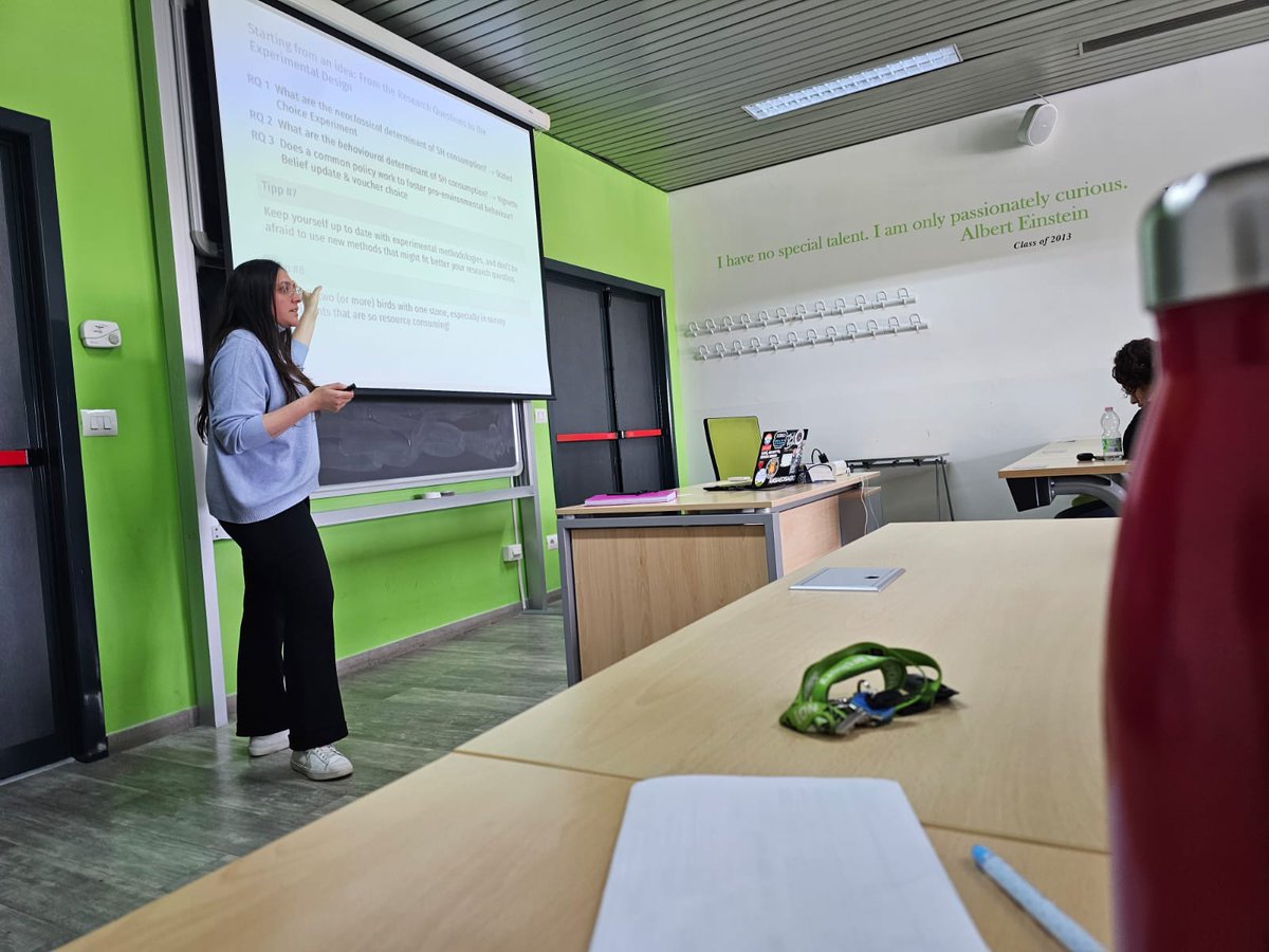 Thrilled to be invited by my friend &amp; co-author <a href="/francescamaraz8/">francesca marazzi</a> to lecture on "Best Practices in Experiments with Non-Standard Subjects" for her Research Methods course! 

Also, heartwarming to return to <a href="/unitorvergata/">Università di Roma Tor Vergata</a> as a proud <a href="/GGovernanceBA/">Global Governance BA</a> Alumna.