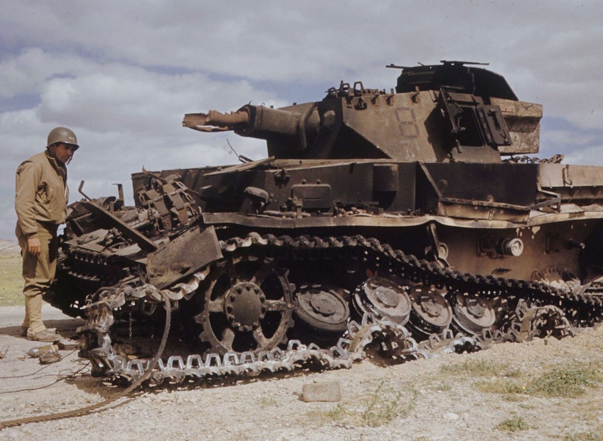 Batalla de El Guettar, Túnez - Marzo de 1943

LIFE Magazine Archives - Fotógrafo Eliot Elisofon  WWP-PD

#HistoriaBelica