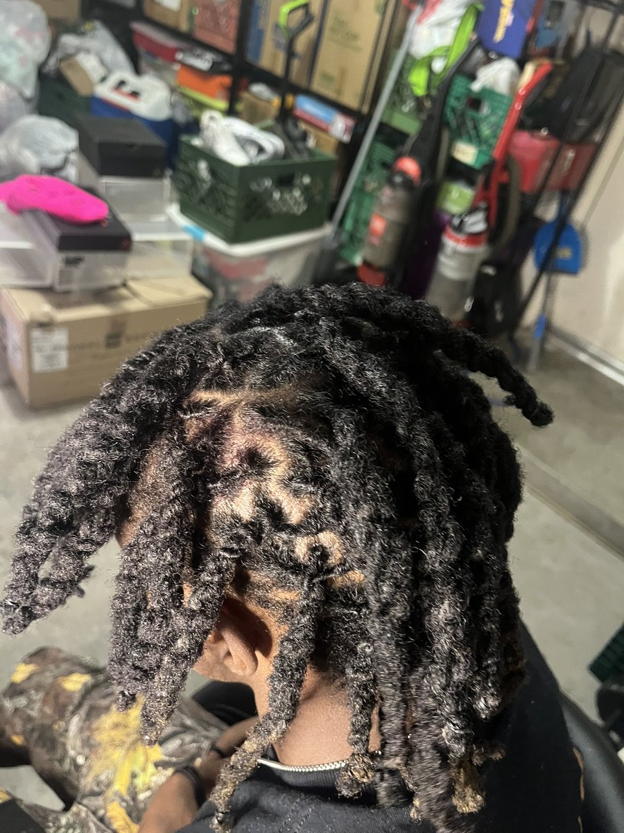 simplylala77's tweet photo. Arizona Hairstylist!! https://t.co/UaVGInGXbw loc &amp; braid specialist 🤩

#hairstylist #hair #arizona #loctician #braider https://t.co/h7NJnKTWM2