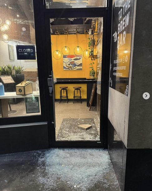 A coffee shop in Toronto owned by Jews was completely vandalized by Islamists.

If you’re in Toronto, go support Goldstruck Coffee.