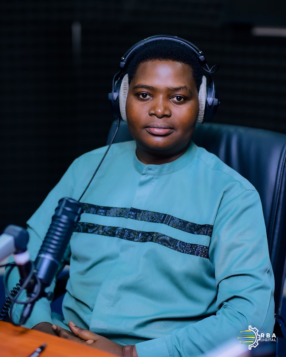 Ikipe y'Igihugu 'Amavubi' yananiwe gutsinda Lesotho mu gushaka itike y'Igikombe cy'Isi cya 2026.

Ese ni ikibazo cy'abakinnyi batari beza, umutoza se? 

Byapfiriye he?

Kurikira isesengura ry'abanyamakuru bacu mu kiganiro #UrubugarwImikino. #RBASports #WCQ2026