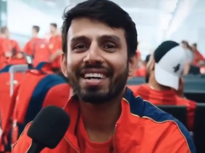 imkevin149's tweet photo. Just one interview of jitesh sharma and it made entire CSK community cry like new born babies, bro is most RCB coded player ngl 😂❤️ https://t.co/LgmVMEDEkp
