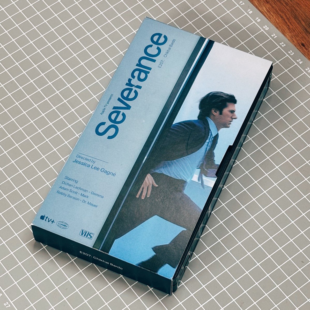 rishxbhh's tweet image. so what if #severance episodes were on VHS tapes? Made one for my favorite episode ‘Chikhai Bardo’ directed by Jessica Lee Gagné. Thanks for this amazing series @BenStiller 🙏