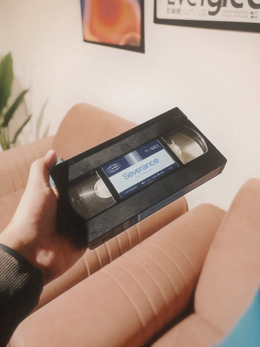 rishxbhh's tweet image. so what if #severance episodes were on VHS tapes? Made one for my favorite episode ‘Chikhai Bardo’ directed by Jessica Lee Gagné. Thanks for this amazing series @BenStiller 🙏