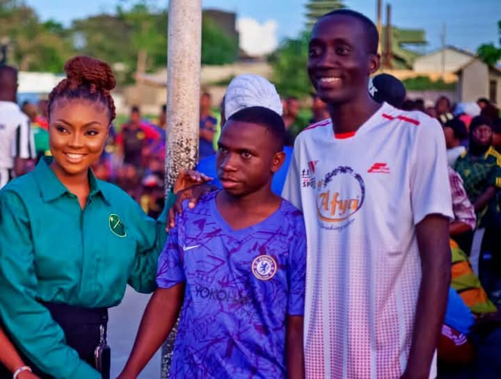 semboj's tweet image. Maisha safari ndefu sana