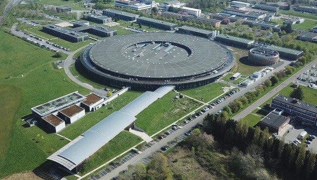 ☀ SOLEIL II, le projet de d’upgrade du <a href="/synchroSOLEIL/">Synchrotron SOLEIL</a>  entre dans sa phase de construction en 2025. Cette modernisation doit rendre ses accélérateurs parmi les plus performants au monde dans sa catégorie tout en étant plus sobres en ressources.

▶ inp.cnrs.fr/fr/cnrsinfo/so…