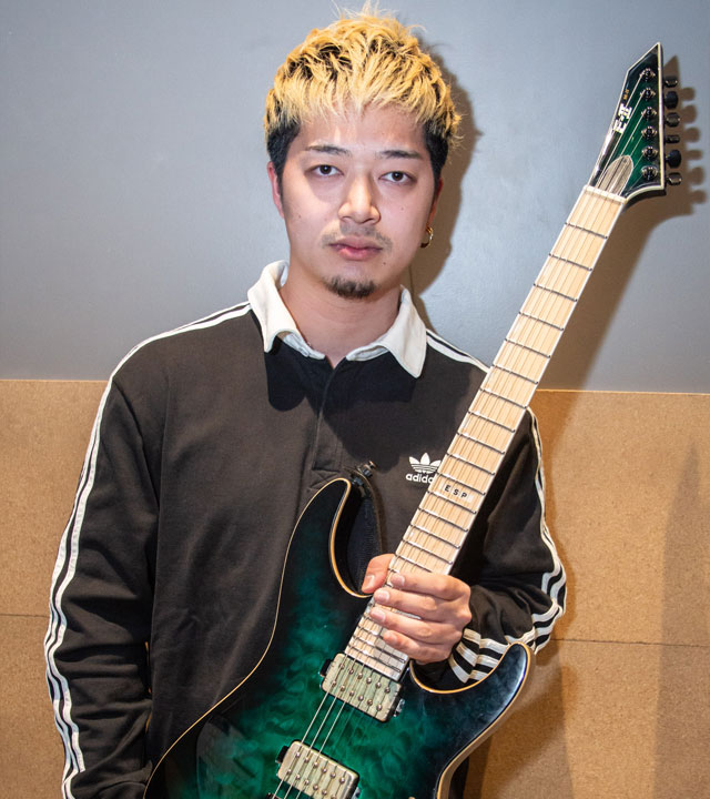 ESPGuitarsJP's tweet image. ╭━━━━━━━━━━━━━╮
🎸Meet the New ESP Artists🎸
╰ｖ━━━━━━━━━━━━╯
⚡Launcher No.8 @LauncherNo8

RYOSUKE @ryosuke_ln8
➡️ espguitars.co.jp/artists/47672/

SHOI @shoi_ln8
➡️ espguitars.co.jp/artists/47677/

森口みそら @_mori_bass_ln8
➡️ espguitars.co.jp/artists/47679/

#espguitars