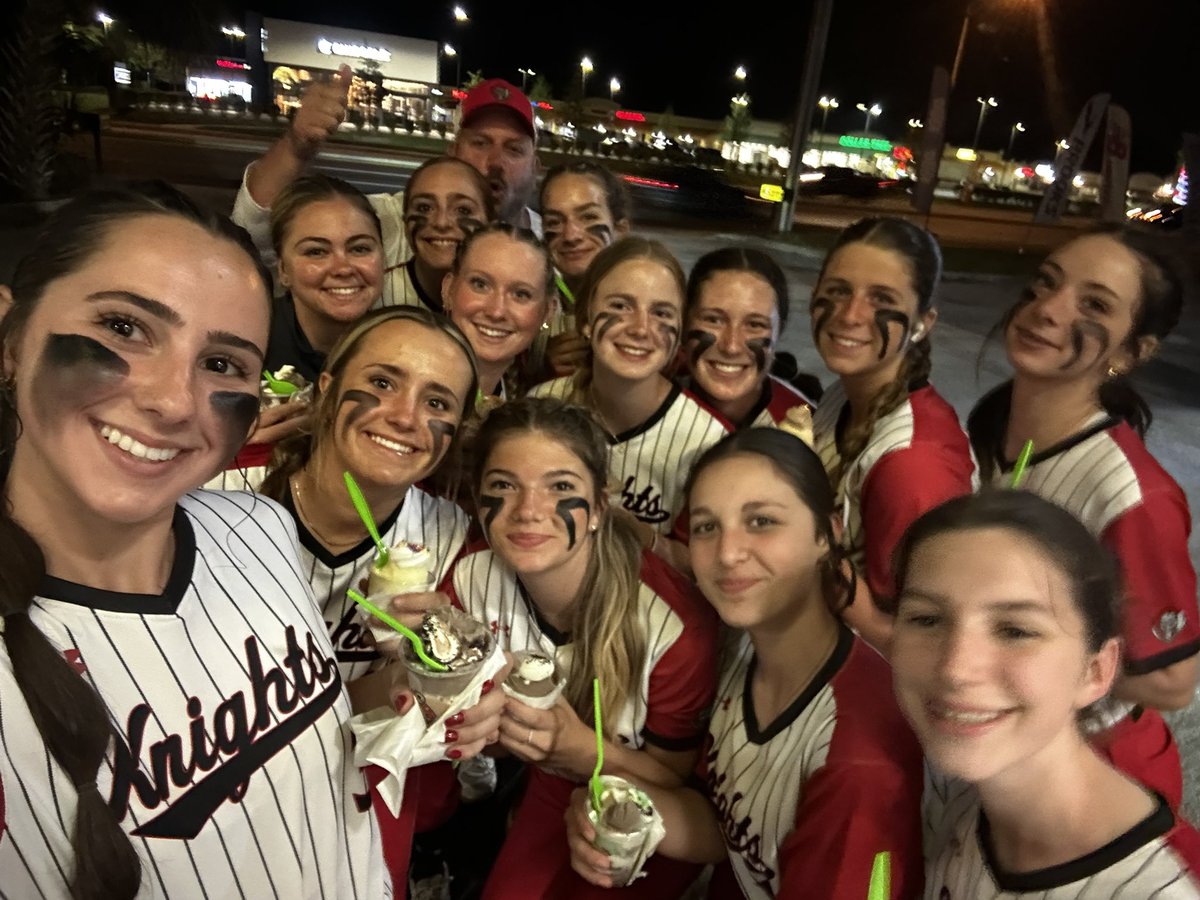 Creekside Softball tweet media