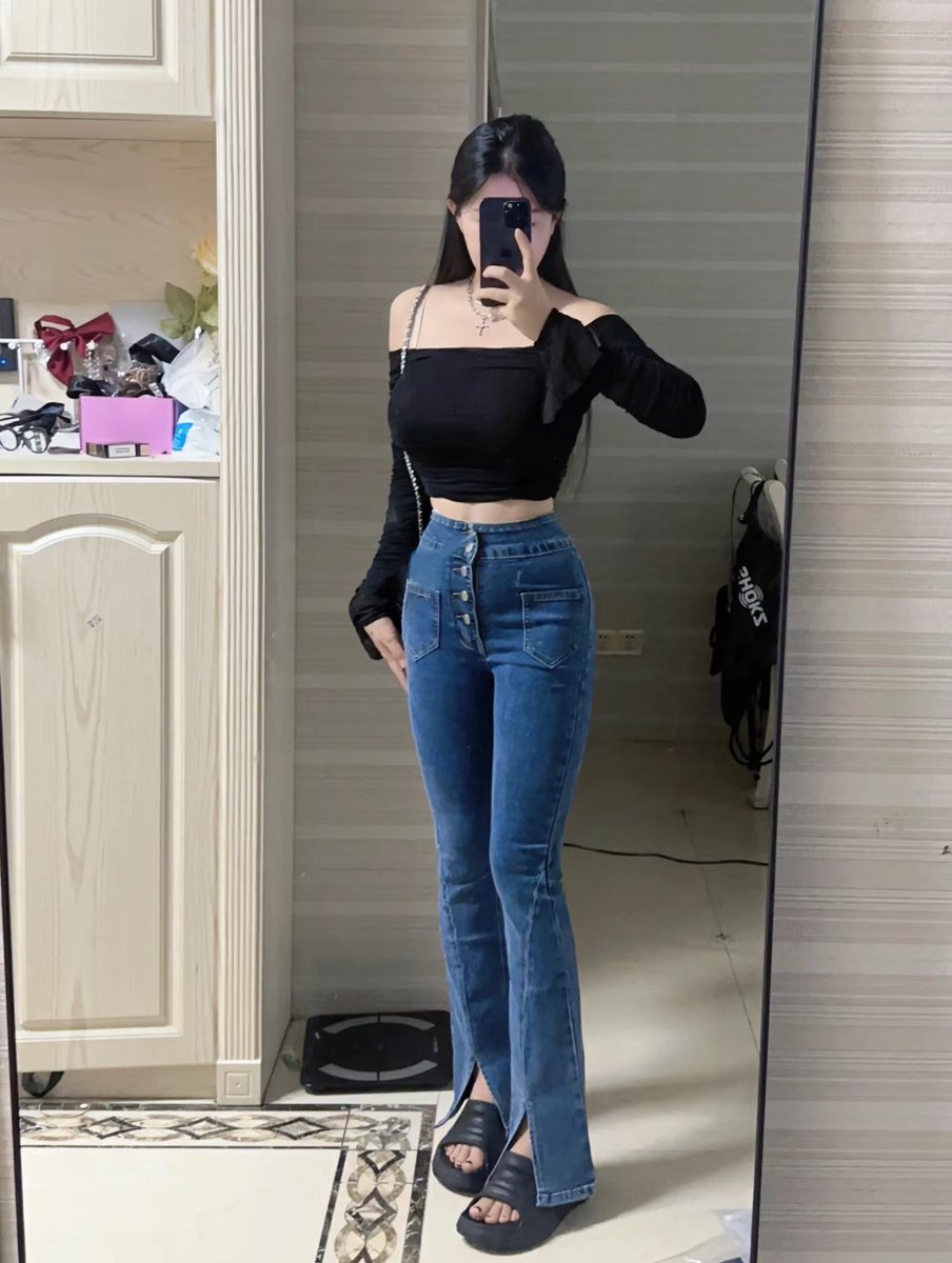 来我家坐坐吧，没感觉就坐坐，有感觉就再做做 ❤️
#新加坡 
#新加坡约炮 
#马来西亚 
#马来西亚约炮