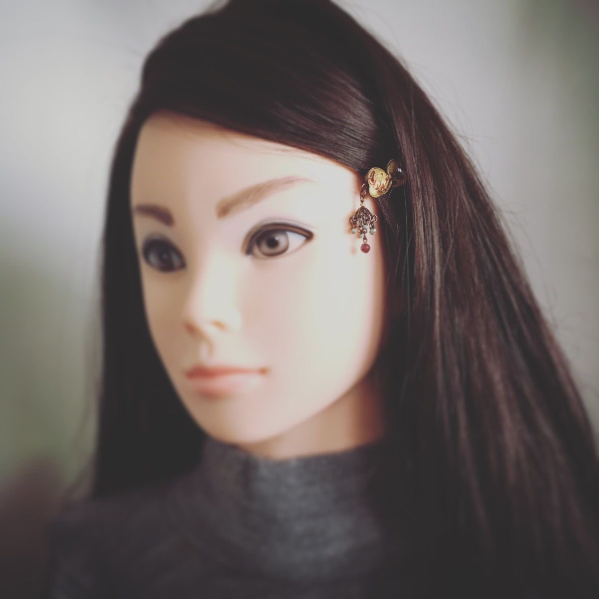 TAMARUSAN_en's tweet image. Restocked! Hairpin with red floral heart-shaped resin parts is back! 🌸❤️ A lovely yet elegant design, perfect for everyday wear or special outings. Limited stock available—get yours now! ✨ #Hairpin #Restocked #HeartShape #FloralDesign #HandmadeAccessories #RedAccessories