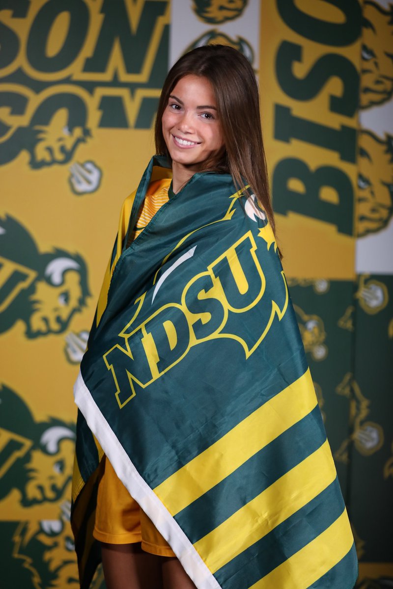 Chloe Birch tweet media