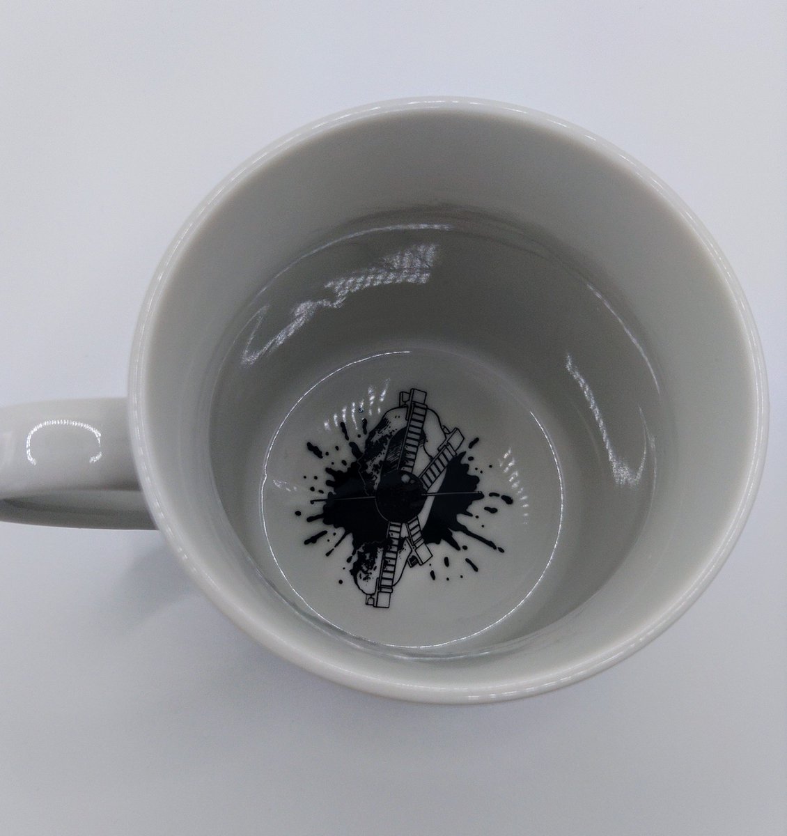 linkfactory's tweet image. 片耳しかないマグカップを作りました！
#大カイジ展  #カイジ #kaiji