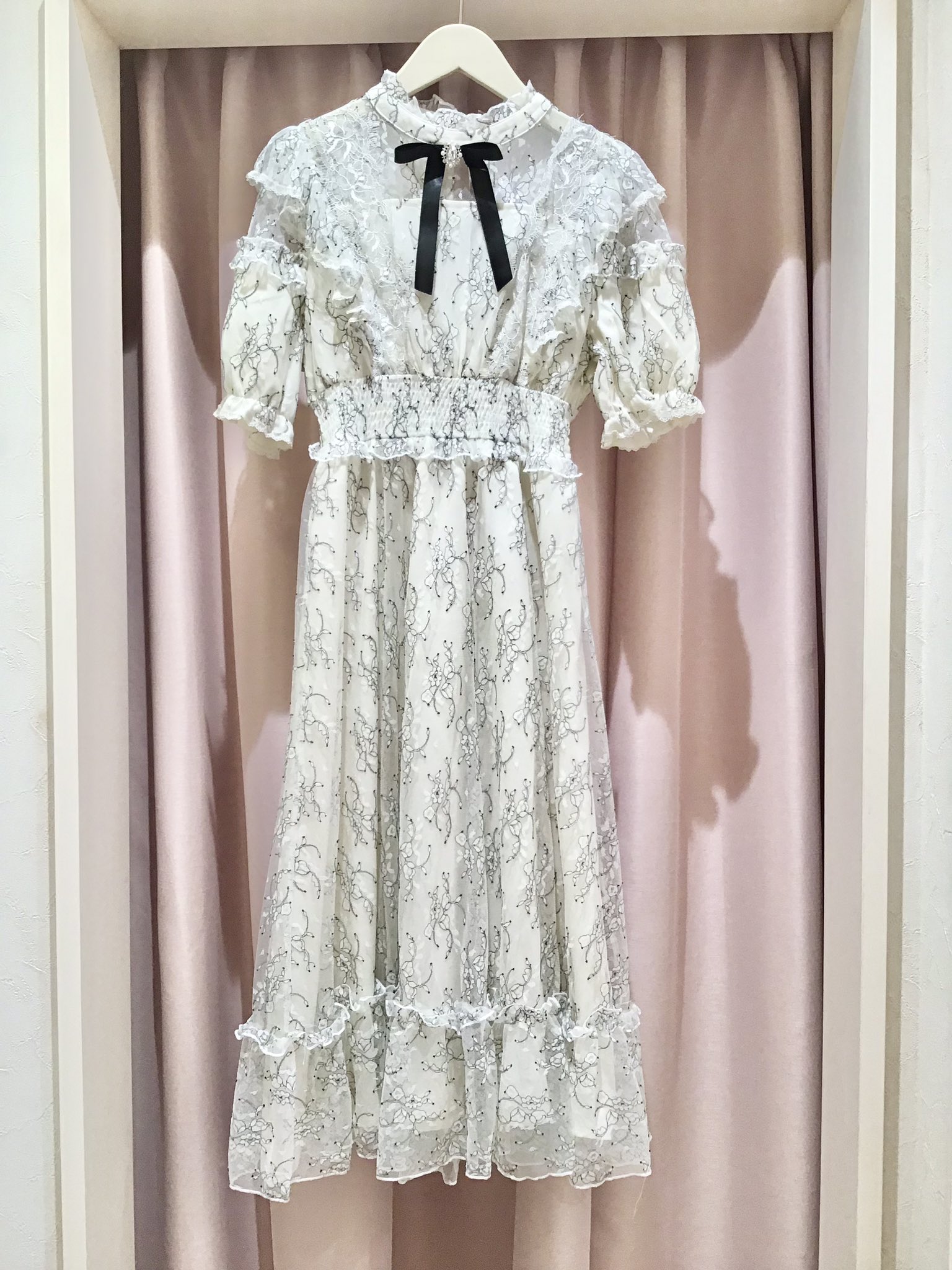 Aveniretoile couture ピンク ボンディングレース ワンピース（Amavel  